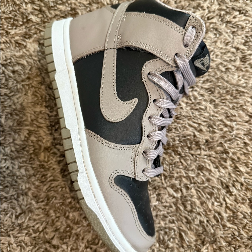 Nike High-Top Sneakers - Black and Gray